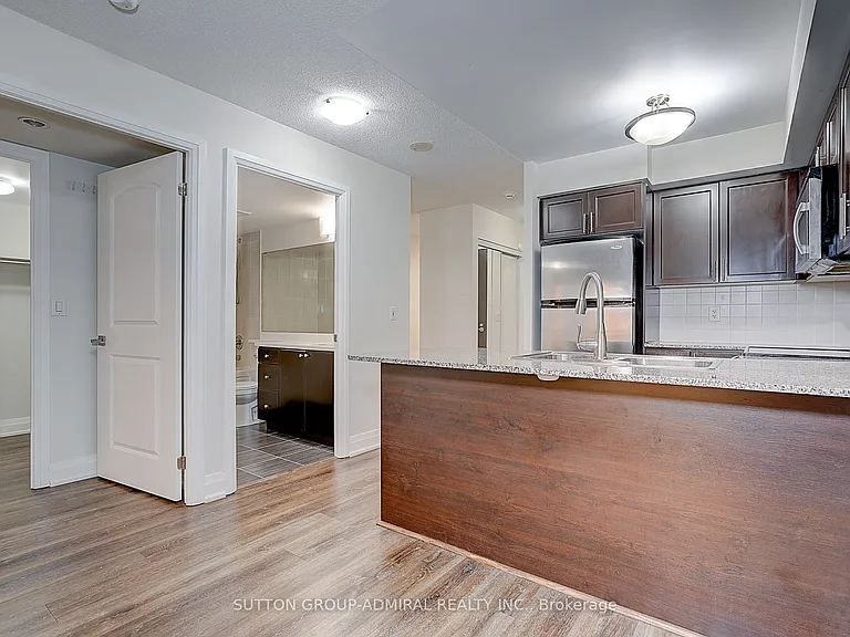 1060 Sheppard Ave W #1408 — Photo 16