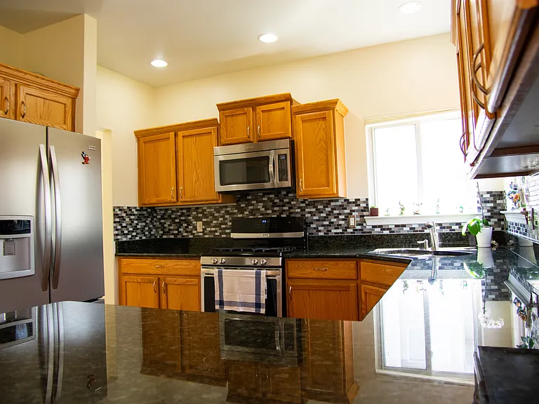 366 Sedgewood Ln — Photo 13