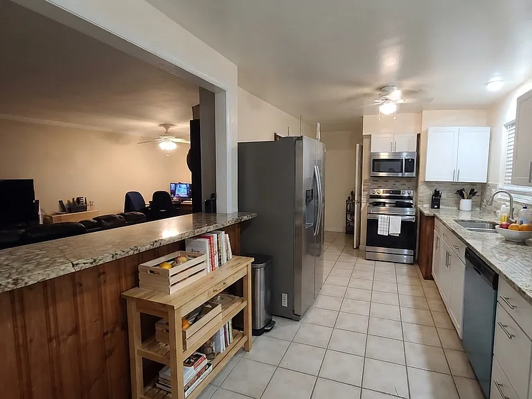 876 Reytan Blvd — Photo 11