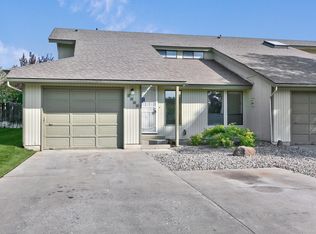 3203 Vincenta Dr, Yakima, WA 98902