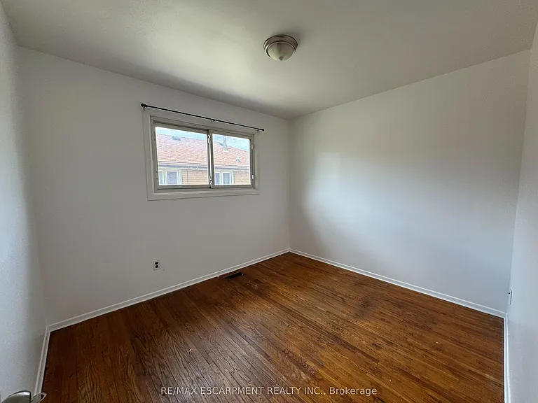 928 Upper Gage Ave — Photo 5