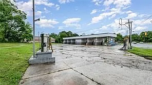 207 W Stadium Dr — Photo 3