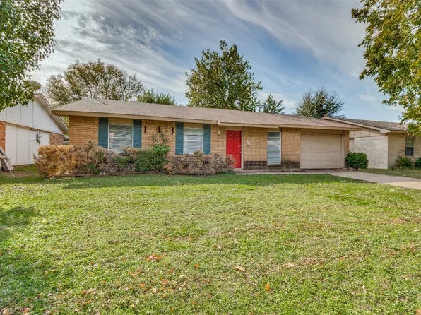 1109 Las Palmas Dr, Grand Prairie, TX 75052