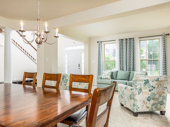 5th image of 8263 Carinoso Way