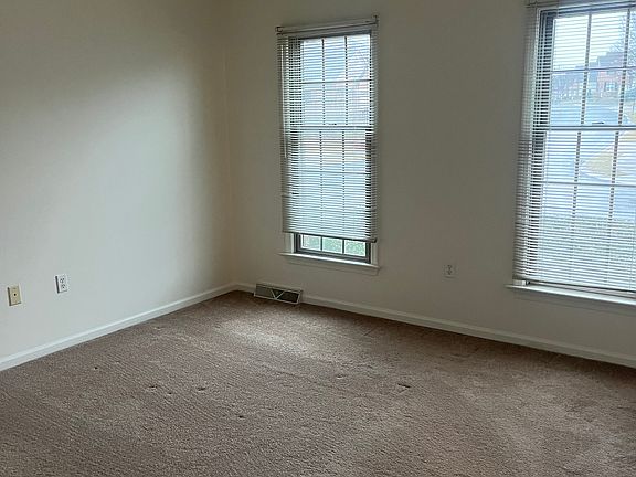 master 1st fl bedroom