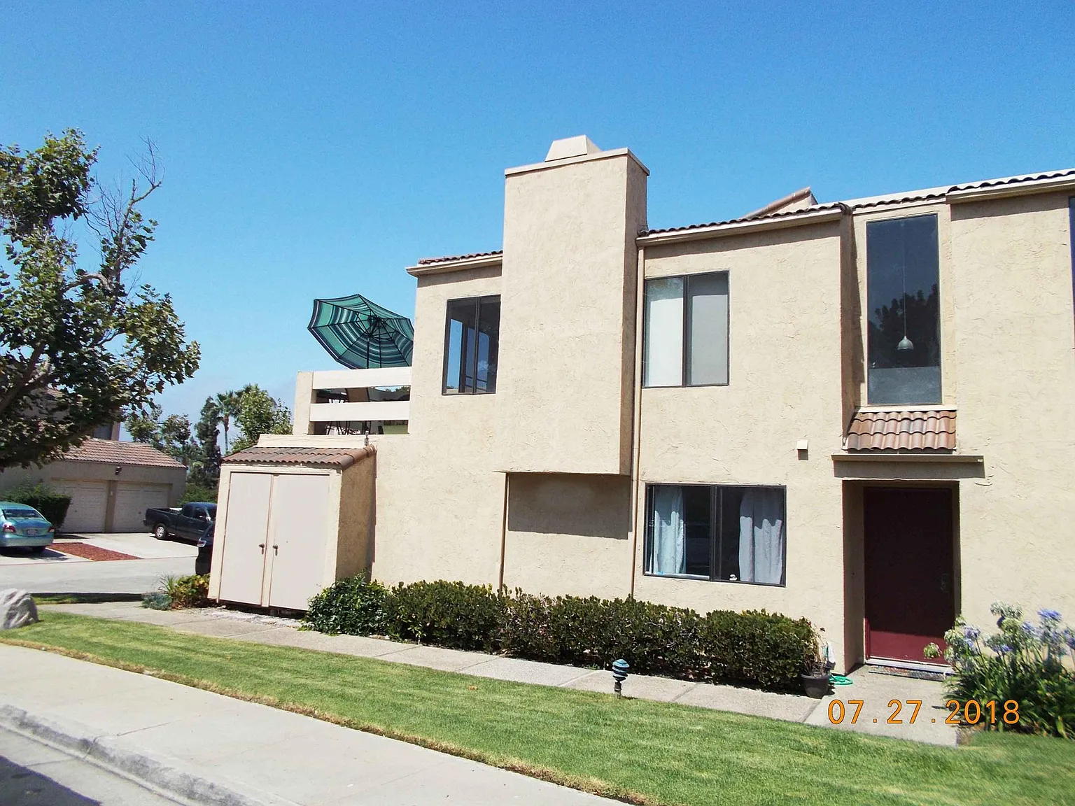 3 bed, 1247 sqft, $4,395 — Photo 1