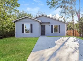 907 Liberty, Seguin, TX 78155