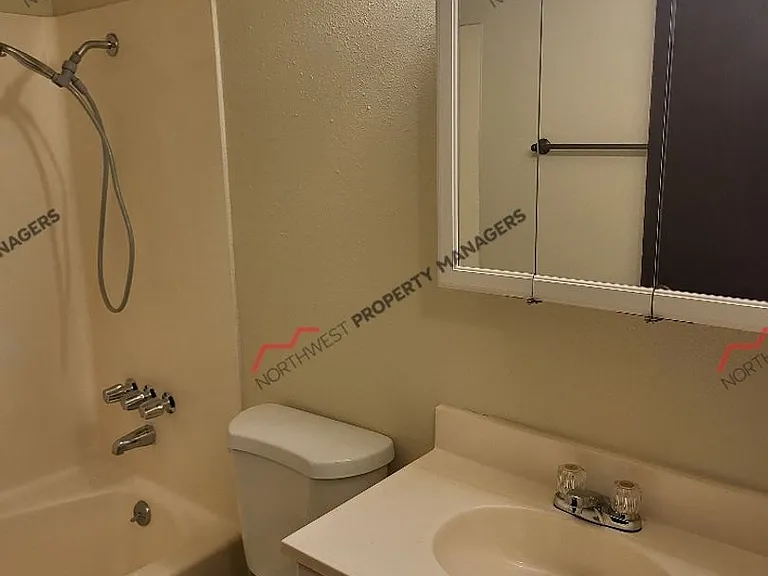 1205 Alder St — Photo 10