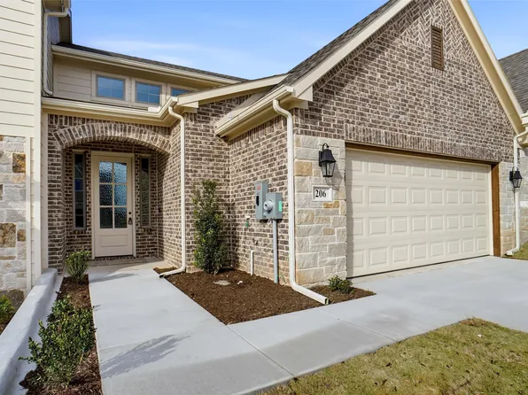 206 Legacy Blvd, Weatherford, TX 76085