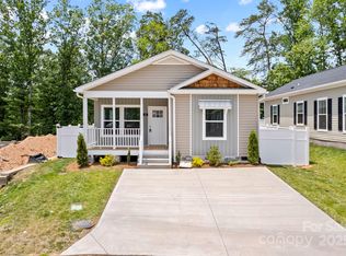 131 Bellamy Rd, Asheville, NC 28806