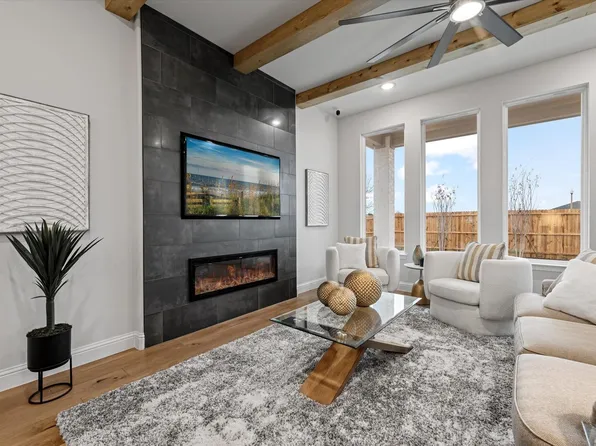 1009 Chandler Rd, Denton, TX 76207