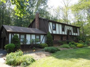 46 Ortega Dr, Oakdale, CT 06370