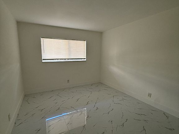 5th image of 2509 NW 9th Ave APT A6