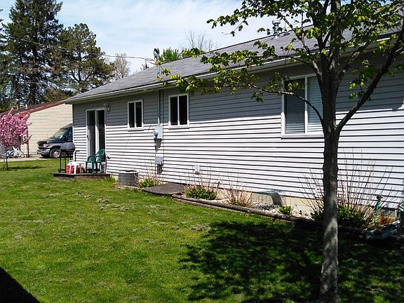 5th image of 9065 Forest Dr