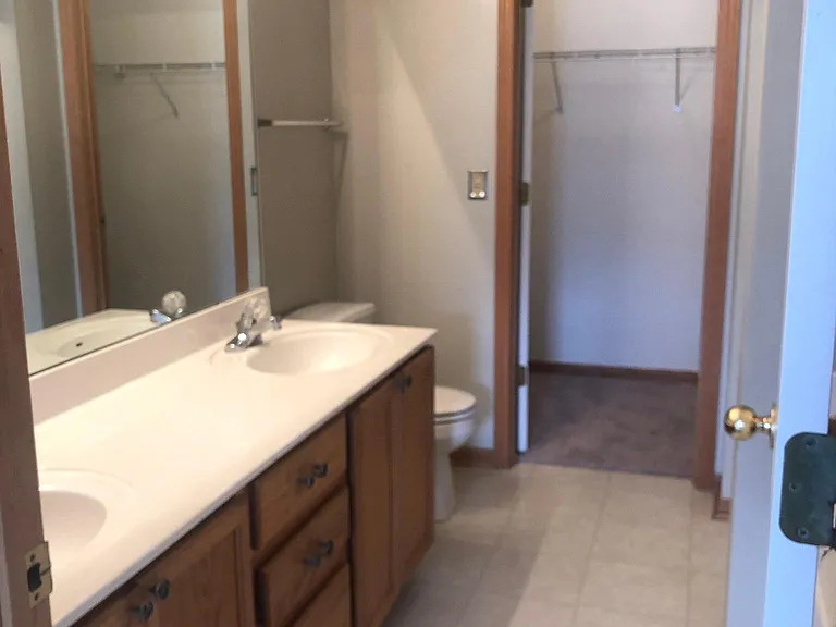 9124 Holly Ln N — Photo 18