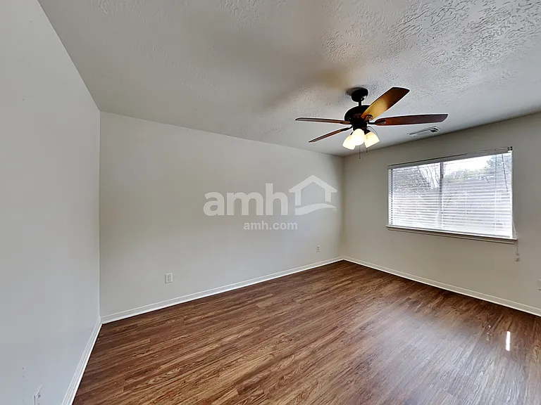 5349 Yale Dr — Photo 16