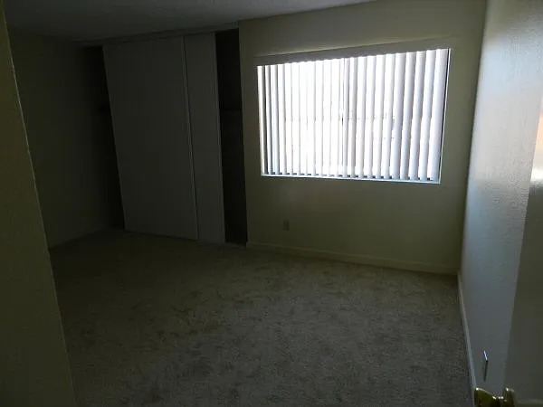 2 bed, 1.5 bath, 1000 sqft, $2,500 — Photo 4