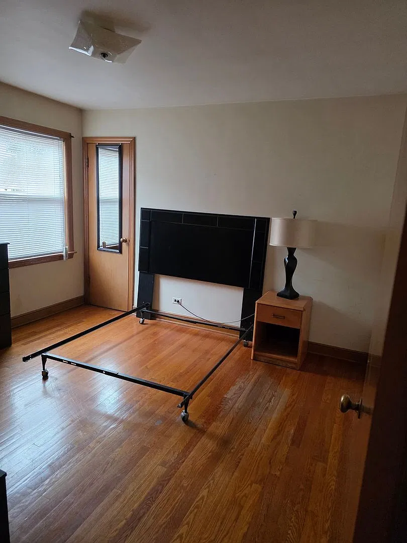 3BR Single Family Home with Garage Parking, Central Air, Cats and Small Dogs — Photo 4
