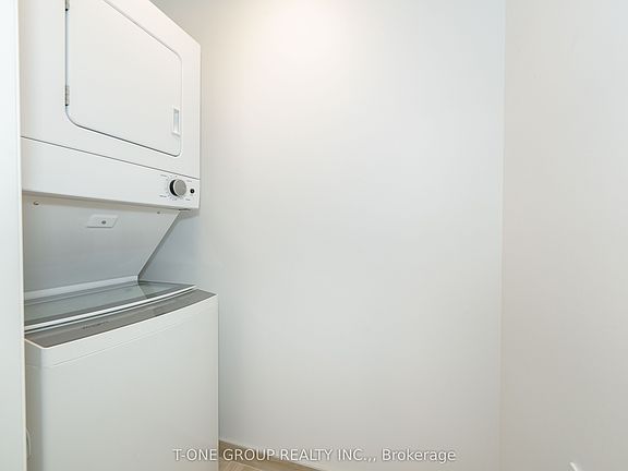 5th image of 75 Canterbury Pl #910