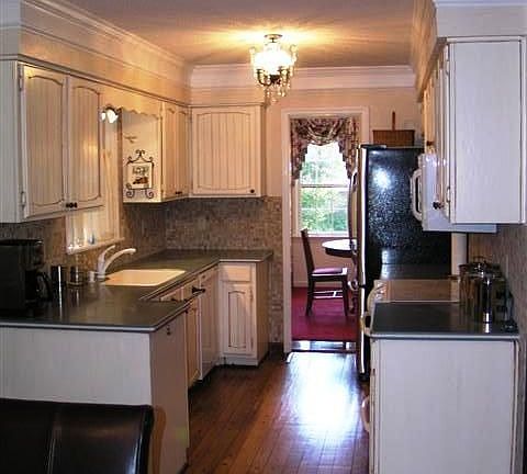 4th image of 5901 Chapel Creek Ct