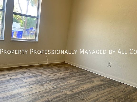 4th image of 602 Emma St APT 1
