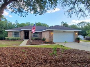 2639 Barefoot Creek Cir, Navarre, FL 32566