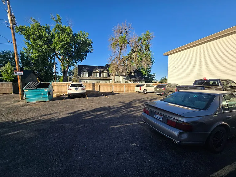 70 NW 4th St #4 — Photo 38