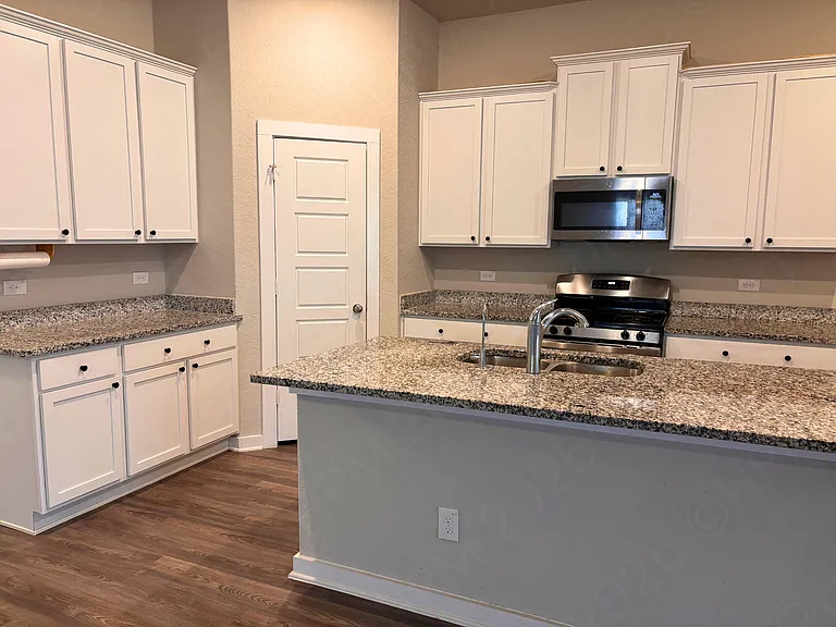 10754 Francisco Way — Photo 12