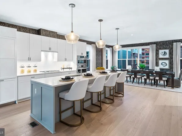 909 Fairfax St, Alexandria, VA 22314