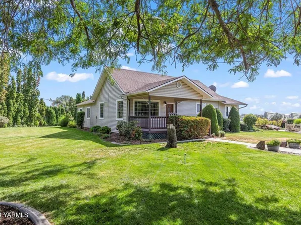 2370 E Zillah Dr #98953, Zillah, WA 98953