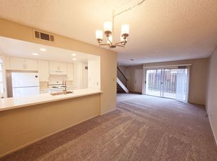 5466 Roundtree Dr APT C, Concord, CA 94521