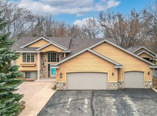 320 Big Woods Ln, Annandale, MN 55302
