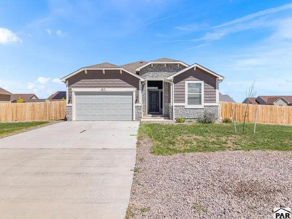 817 E Maybell Dr, Pueblo West, CO 81007