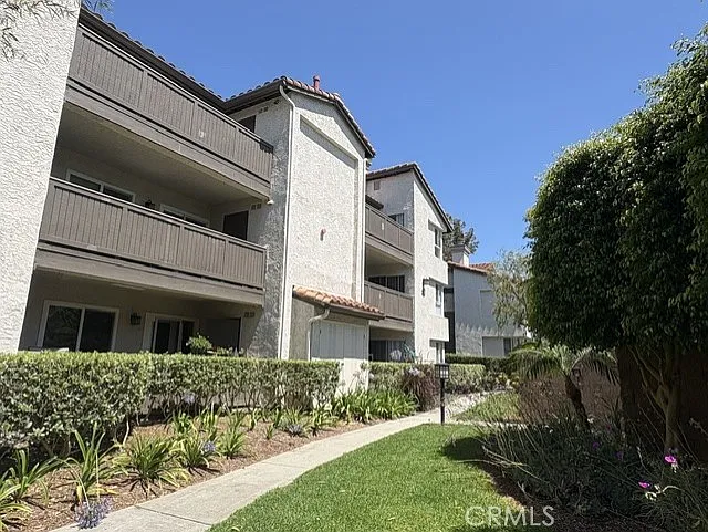 60 Corniche Dr #F — Photo 17