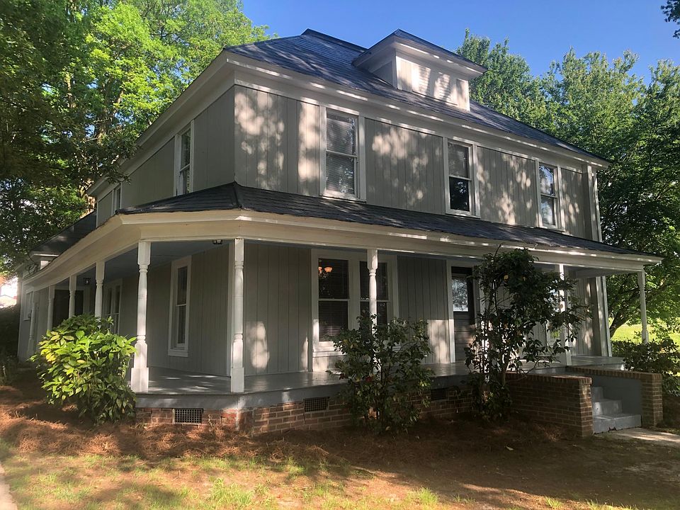 1st image of 917 8th St