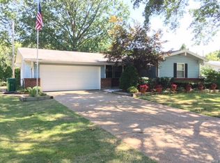 10624 Langford Dr, Saint Louis, MO 63136