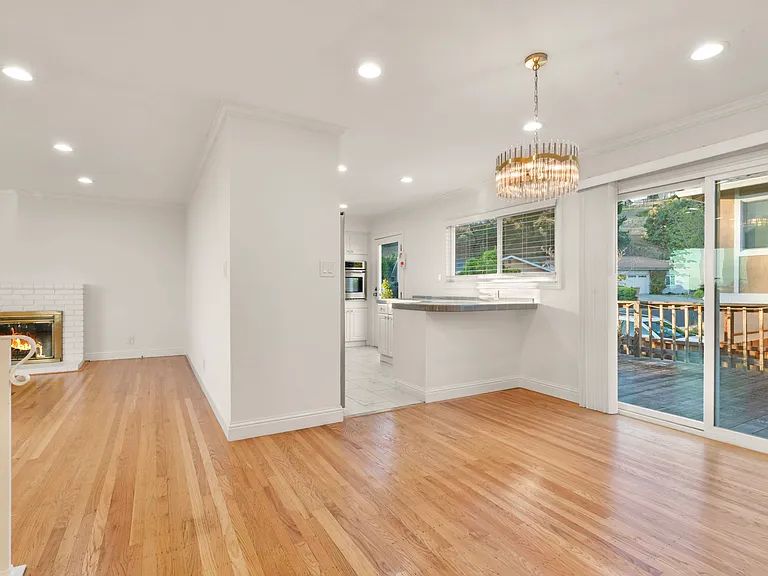 430 Monaco Ave — Photo 16