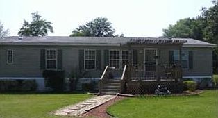 1st image of 213 SE Clarence Ct