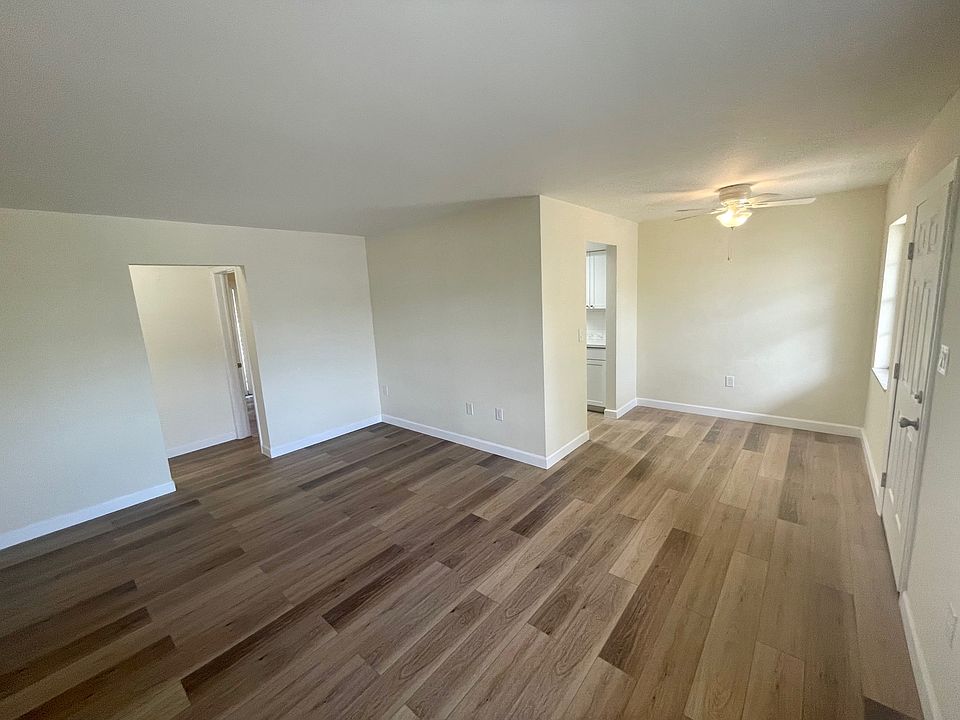 1st image of 300 Gunn Ave #4