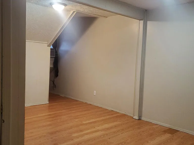201 McRee St #5 — Photo 9