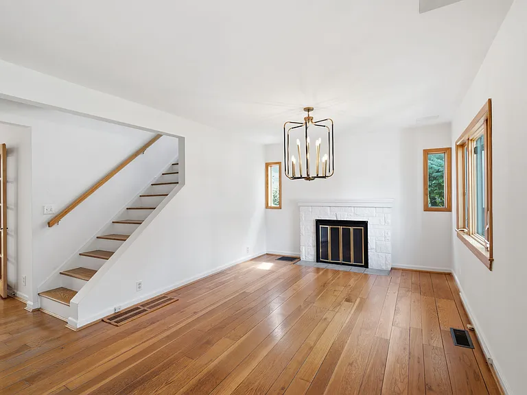 7767 Shawnee Run Rd — Photo 5