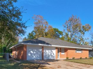 722 Columbia Ln, Deer Park, TX 77536