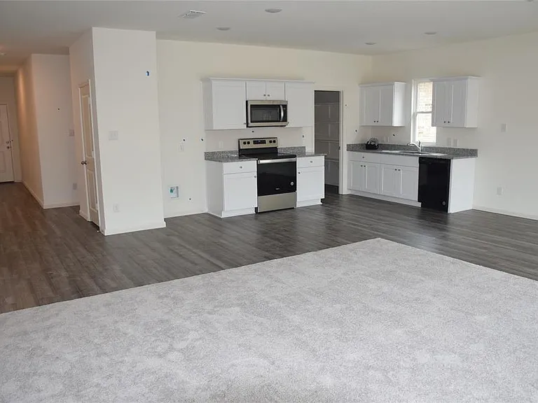701 Cherry Blossom St — Photo 4