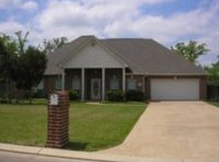 2013 Ravenstone Loop, College Station, TX 77845