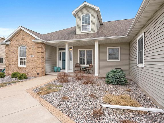 3rd image of 3219 Barkwood Cir