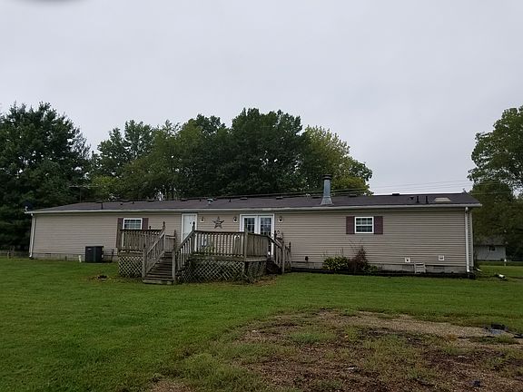 3rd image of 1676 E Lakecrest Dr