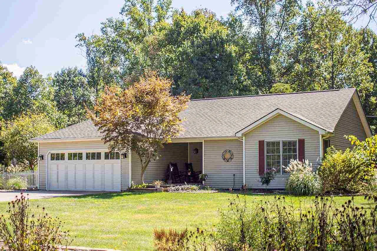 1510 E Richland Dr photo 1
