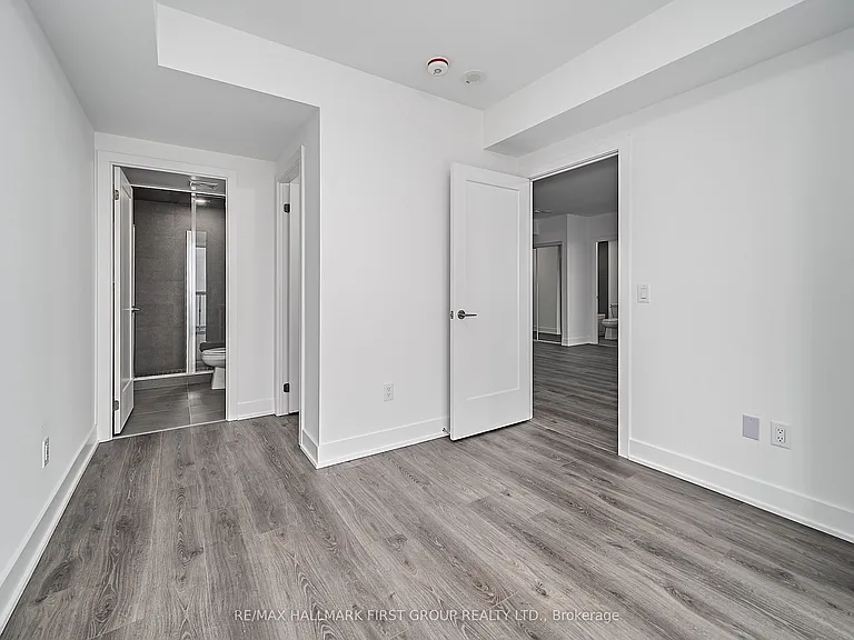 2545 Simcoe St N #2708 — Photo 18