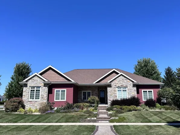 2076 Stonehaven Drive, Sun Prairie, WI 53590