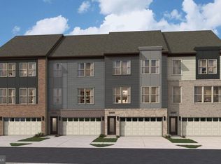 8741 Noether St, Manassas, VA 20109